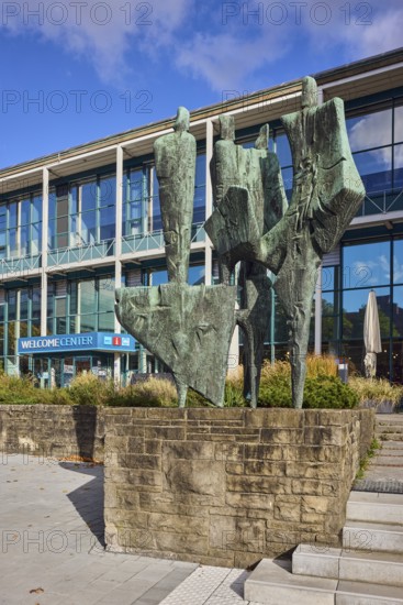 Bronze sculpture The Five Continents, sculptor Bernhard Heiliger, sandstone pedestal, welcome