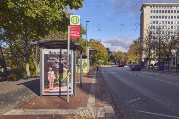 Martensdamm bus stop, public transport, Kieler Volksbank eG - Kompetenzcenter am Martensdamm,