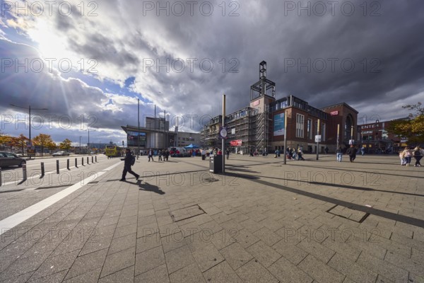 Main station, scaffolding, renovation, general architecture, brick architecture, square, barrier