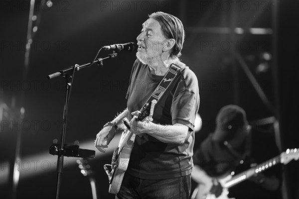 Chris Rea, singer and guitarist Christopher Anton Chris Rea live on Road Songs for Lovers tour at
