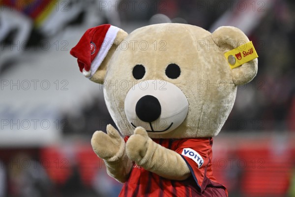 Mascot Paule 1. FC Heidenheim 1846 FCH with Santa hat, Voith-Arena, Heidenheim, Baden-Württemberg,