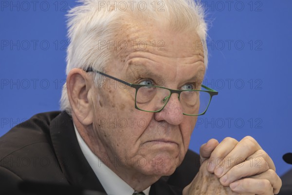 Prime Minister Winfried Kretschmann (Greens) . Portrait. Special meeting of the Stuttgart 21