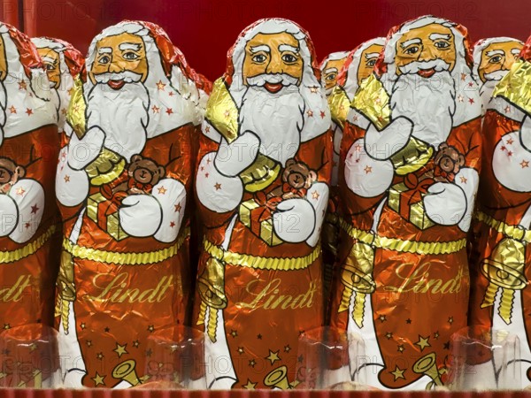 Chocolate Santa Claus chocolate Santa Claus chocolate Santa Claus chocolate Santa Claus sweets from
