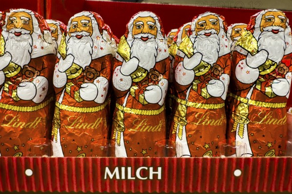 Chocolate Santa Claus chocolate Santa Claus chocolate Santa Claus chocolate Santa Claus sweets from
