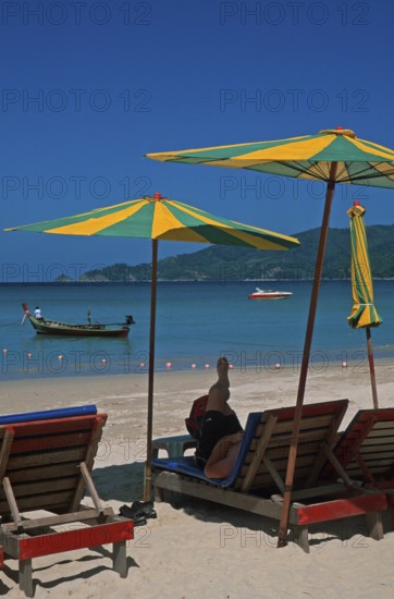 Umbrellas, people, Patong Beach, Ko Phuket, two years in front of the tsunami, Thailand, December