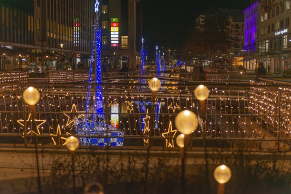 Christmas decoration in Kiel am Holstenfleet, Kleiner Kiel Canal, city center, Christmas, lighting,