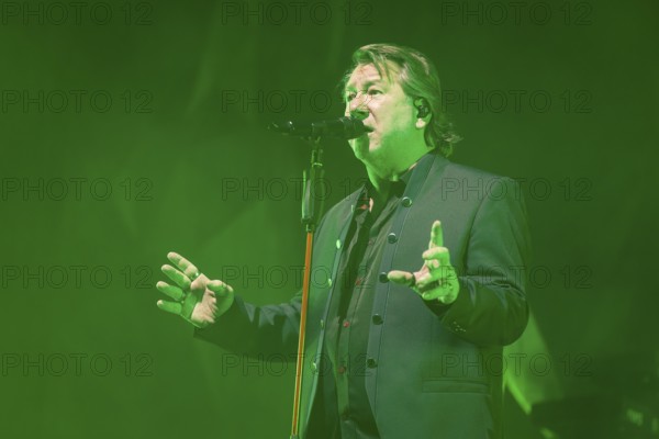 Claudius Dreilich, singer of Karat live on 50 years of KARAT tour in Berlin's Max-Schmeling-Halle
