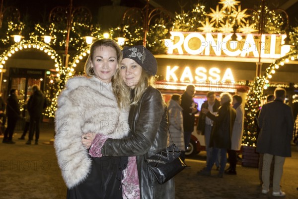Lisa Maria Potthoff and Jeanette Hain at the premiere of the 21st Original Roncalli Christmas