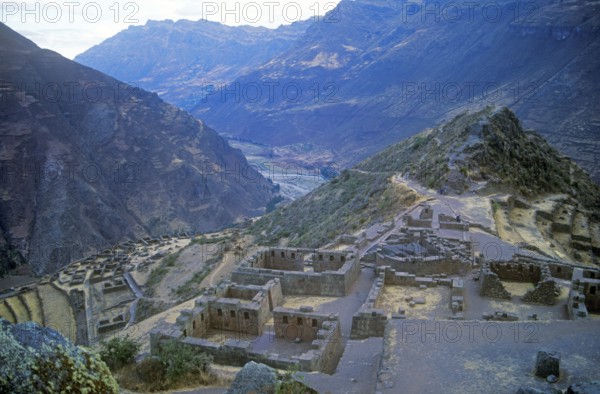 Inca fortress Ollantaytambo near Pisac, Andean highlands, Peru, South America, September 1997,