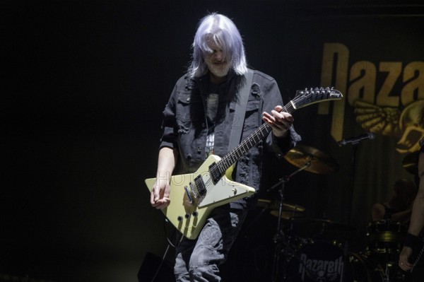 Jimmy Murrison, guitarist, NAZARETH, hard rock band, UK, Bending The Rules 2025 tour, live, 17.12