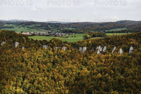 View, panorama of Lichtenstein Castle, Honau, Echaz Valley, Swabian Jura, Baden-Württemberg,