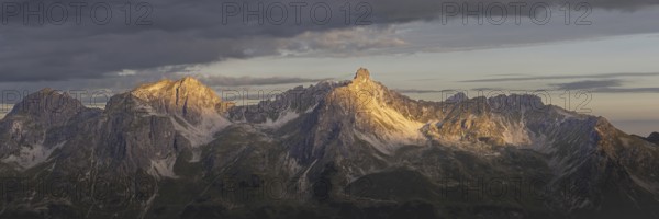 Sunrise on the Mindelheim via ferrata, a mountain range with the three sheep alpine heads up to the