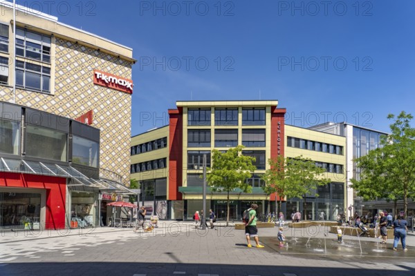 TK Max und Schlössergasse in the pedestrian zone at Von-der-Heydt-Platz, Elberfeld, Wuppertal,