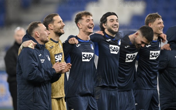 After the match, TSG 1899 Hoffenheim players around Vladimir Coufal TSG 1899 Hoffenheim (34)