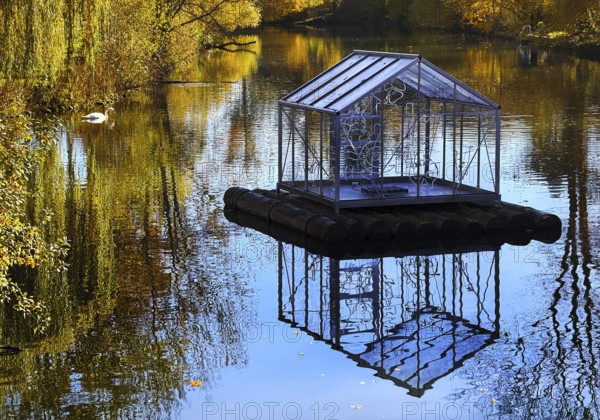 The river Lippe in Grünen Winkel with the artwork Arche by Christoph Hildebrand, Lichtpromenade