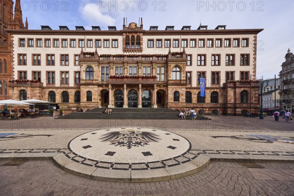 New town hall, historic building, neo-Renaissance style, architect Georg von Hauberrisser, paving