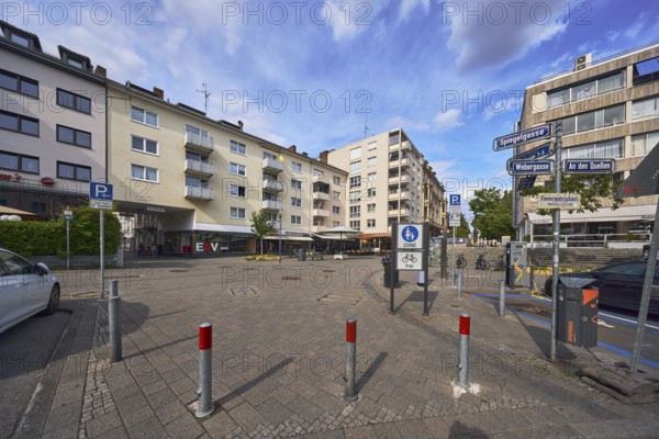 Pedestrian zone, traffic sign pedestrian zone, additional sign for cyclists free, traffic sign