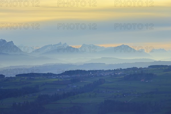 Lucerne Midlands, behind them the Bernese Alps, Müswangen, Canton, Lucerne, Switzerland