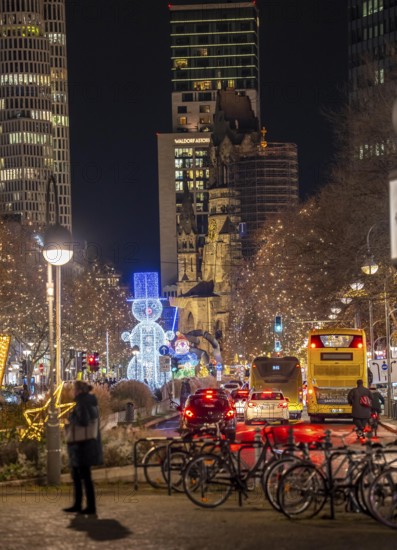 Christmas decoration, light decoration, in Berlin, Tauentzienstraße, view of the Memorial Church on