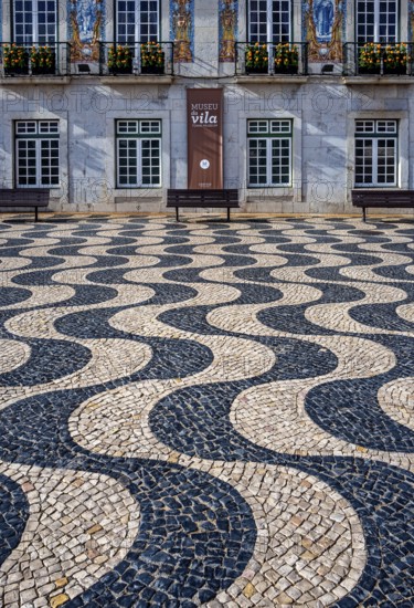 Pattern of the walkway in October 5th Square, Praca 5 de Outubro named after the 1910 revolution