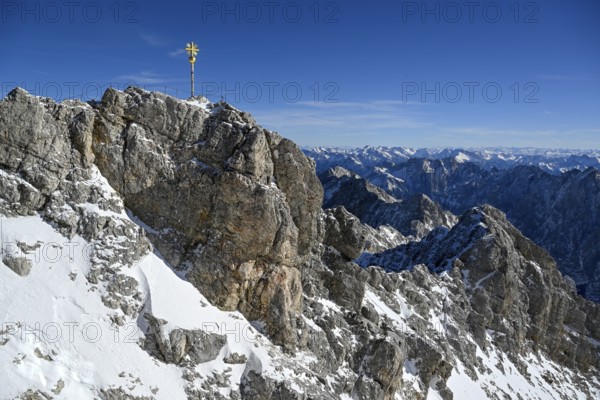 Zugspitze summit cross (2962 m), in the background the Wetterstein Mountains, Grainau municipality,