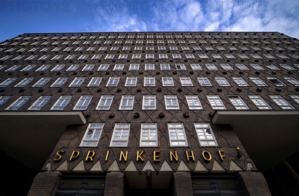Sprinkenhof, Kontorhaus, façade, brick expressionism, Kontorhausviertel, Free and Hanseatic City of