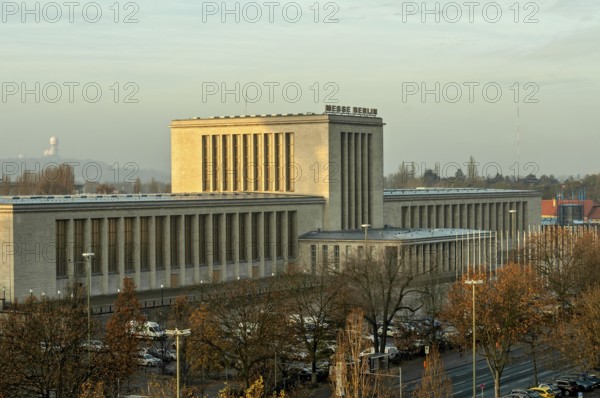 Main entrance and exhibition halls with former East Prussia Hall on the left and Hall of Honor,