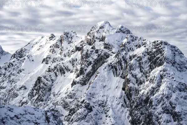 View of snowy Waxenstein, view from Längenfelderkopf in winter, Wetterstein Mountains,