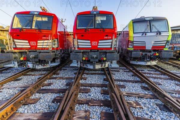 Modern locomotives of the Austrian Federal Railways, ÖBB, and Deutsche Bahn, DB, parked in front of