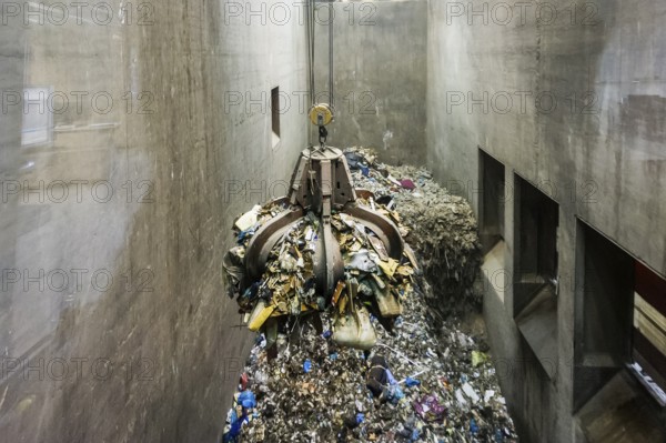 Garbage, household waste, waste separation, waste incineration, waste incineration plant, energy,