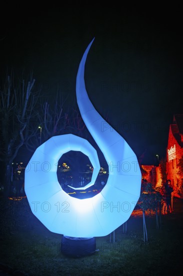 Light art, light installation, illuminated sculptures in the city garden of the city of Radolfzell