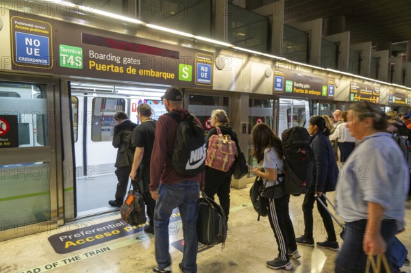 Shuttle train service to boarding gates, terminal 4 building, Adolfo Suárez Madrid–Barajas airport,
