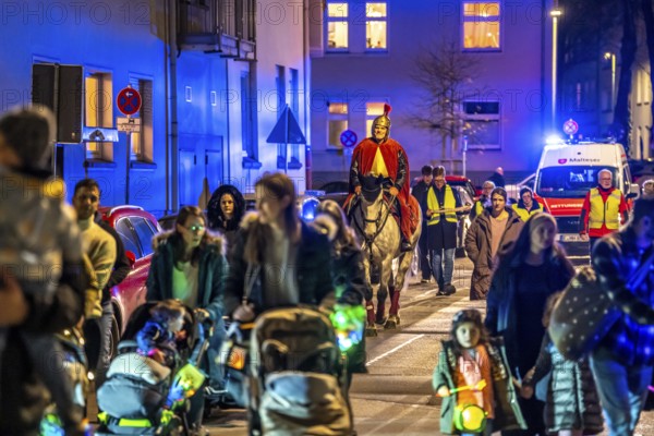 Safety at the Martin train in Essen-Rüttenscheid, the parish of St. Lambertus, accompanied by