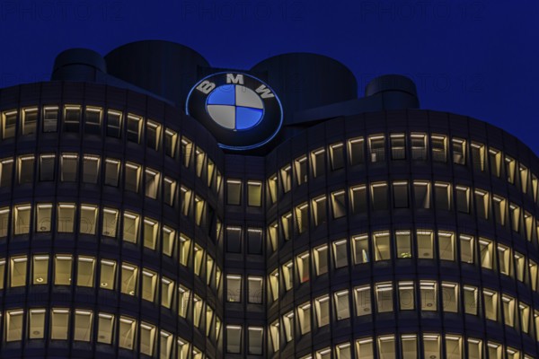 Illuminated offices at BMW headquarters, BMW four-cylinder, Petuelring, Munich, Upper Bavaria,