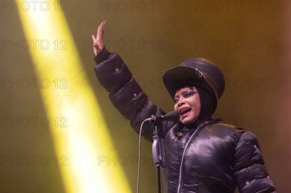 Erykah Badu, singer, USA, soul, hip-hop, R&B, The Return Of Automatic Slim World Tour 2025, live at