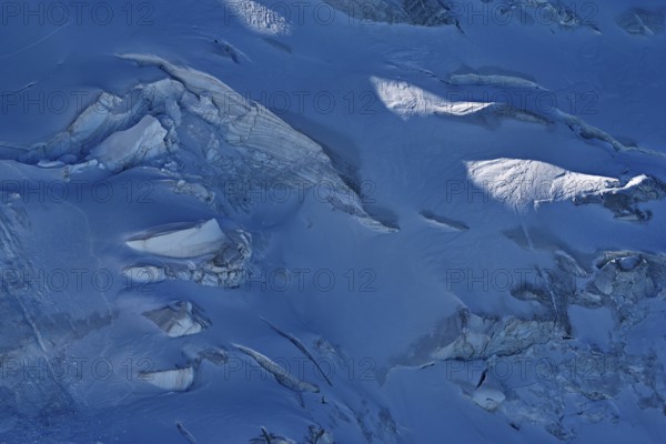 Detailed view of a glacier on a mountain, Dôme du Goûter, viewing platform, Aiguille du Midi