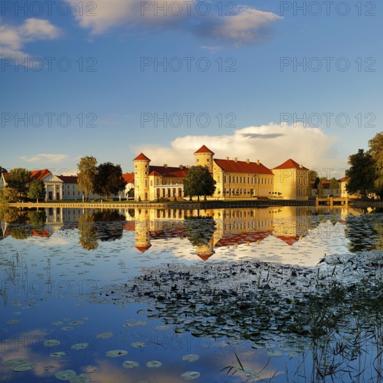 Rheinsberg Castle, lakeside with Lake Grienerick, Ostprignitz-Ruppin district, prime example of