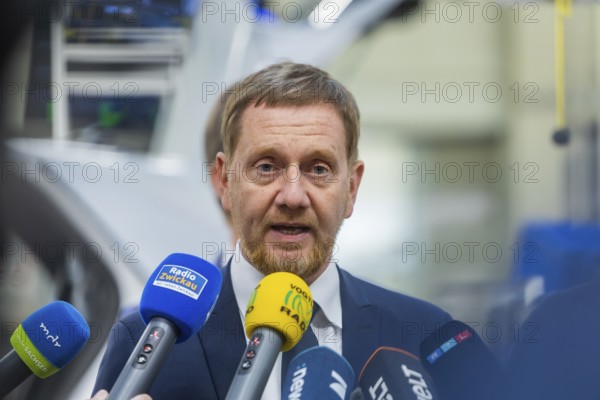 Minister President Michael Kretschmer during his visit to the Volkswagen vehicle plant in Zwickau,