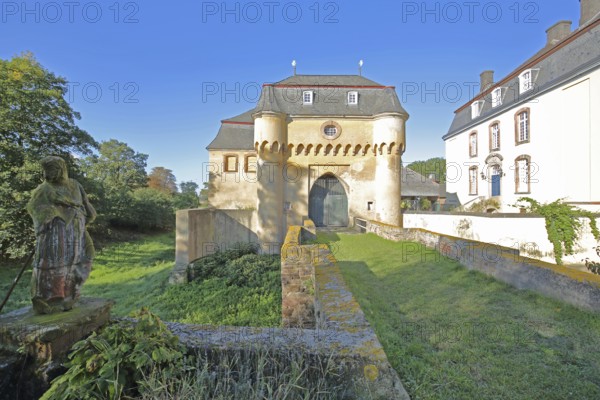 Portal with archway, large castle built in the 18th century, bridge, castle moat, Kleinbüllesheim,