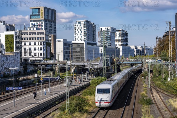 Wehrhahn railway station, railway line in Düsseldorf, along Toulouser Allee, residential area,