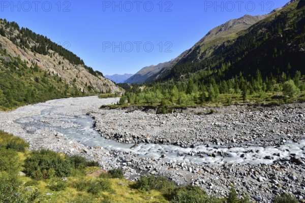 The Faggenbach (also known locally as the Fagge) rises from the Gepatsch glacier southeast of the