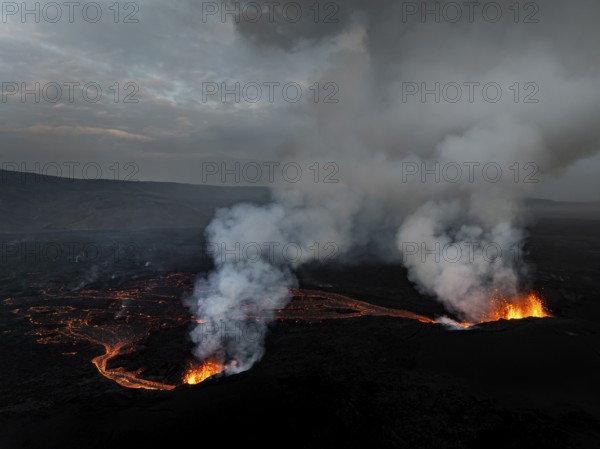 Lava, volcanic eruption, volcano, ash cloud, aerial view, Sundhnúkur crater chain, July 2025,