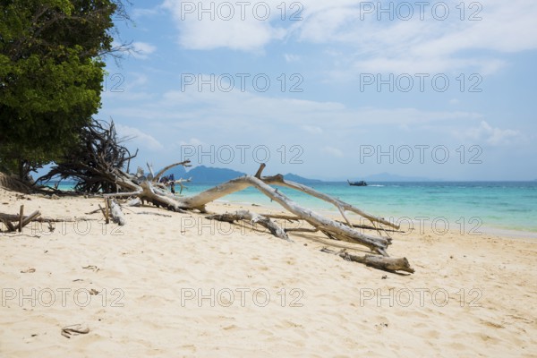White sandy beach, Sunrise Beach, Koh Kradan, Hat Chao Mai National Park, Trang Province, Southern