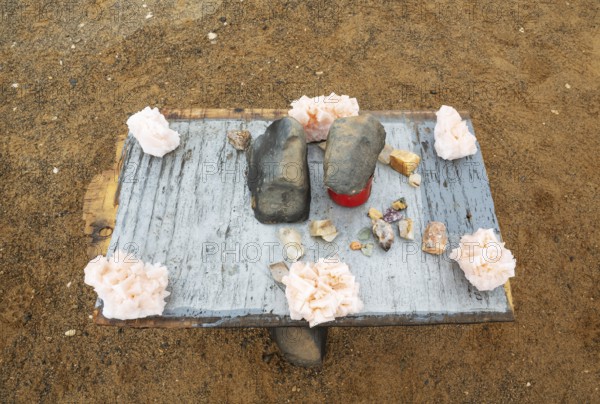 Salt crystals and semi-precious stones are for sale along the salt road in the Skeleton Coast.