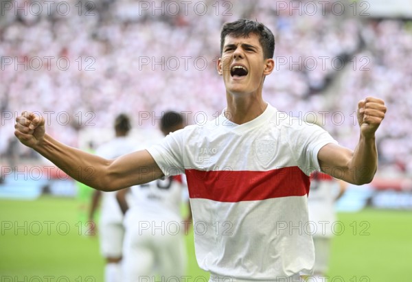 Goal celebration Jose Maria Chema Andres Baixauli VfB Stuttgart (30) Goal celebration Gesture