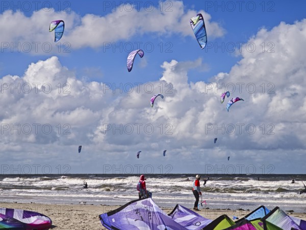 California kitesurfing Masters 2025, kitesurfing on the North Sea beach on the edge of the UNESCO