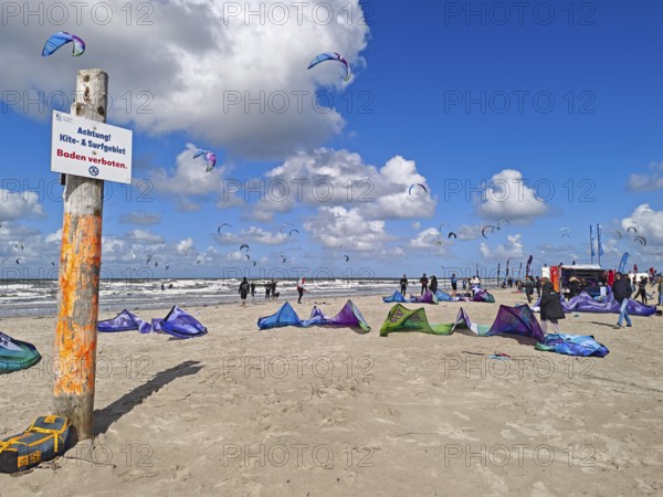 California kitesurfing Masters 2025, kitesurfing on the North Sea beach on the edge of the UNESCO