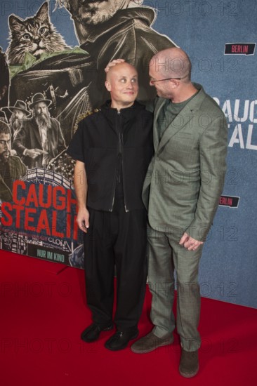 Actor Nikita Andreyevich Kukushkin, director and producer Darren Aronofsky, CAUGHT STEALING (in