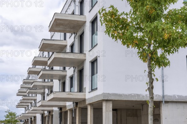 Shell construction, shortly in front of completion of a residential building, new Graf Bismarck