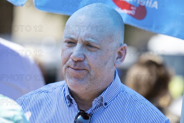 Ludwigshafen: Joachim Paul gives a speech at a rally in the Maudach district*** The election